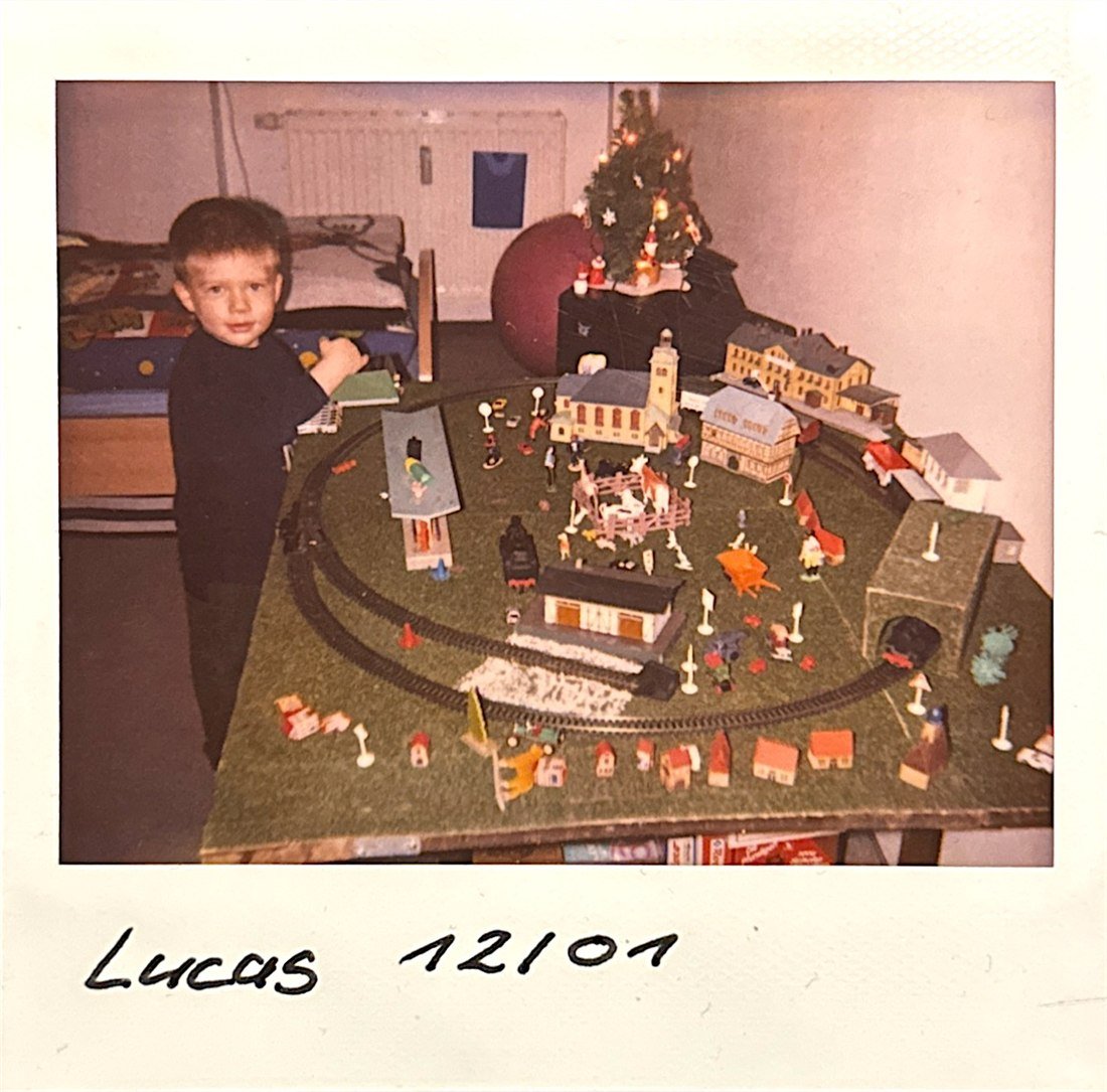 Lucas 12/01
